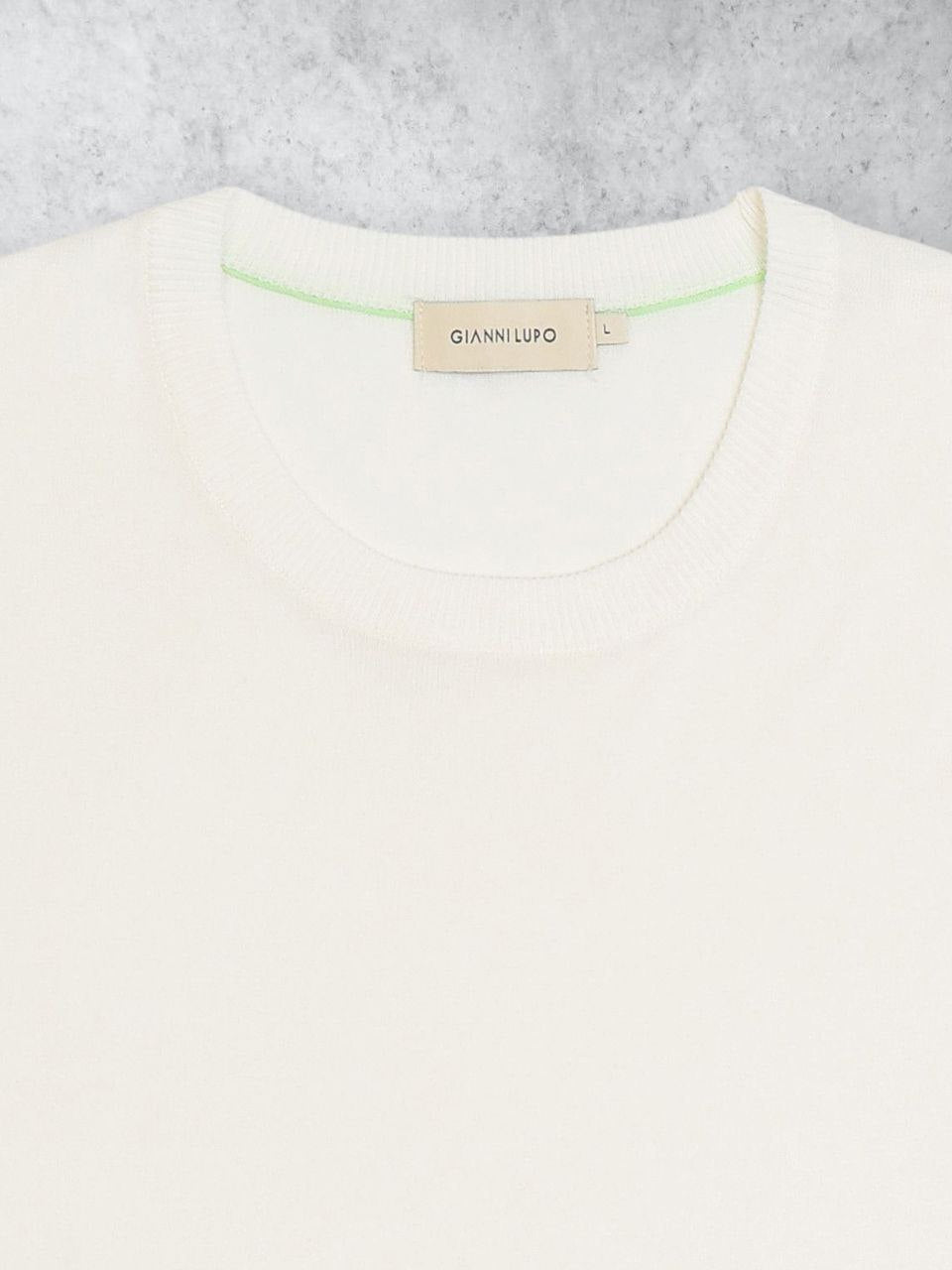 T-SHIRT IN MAGLIA White