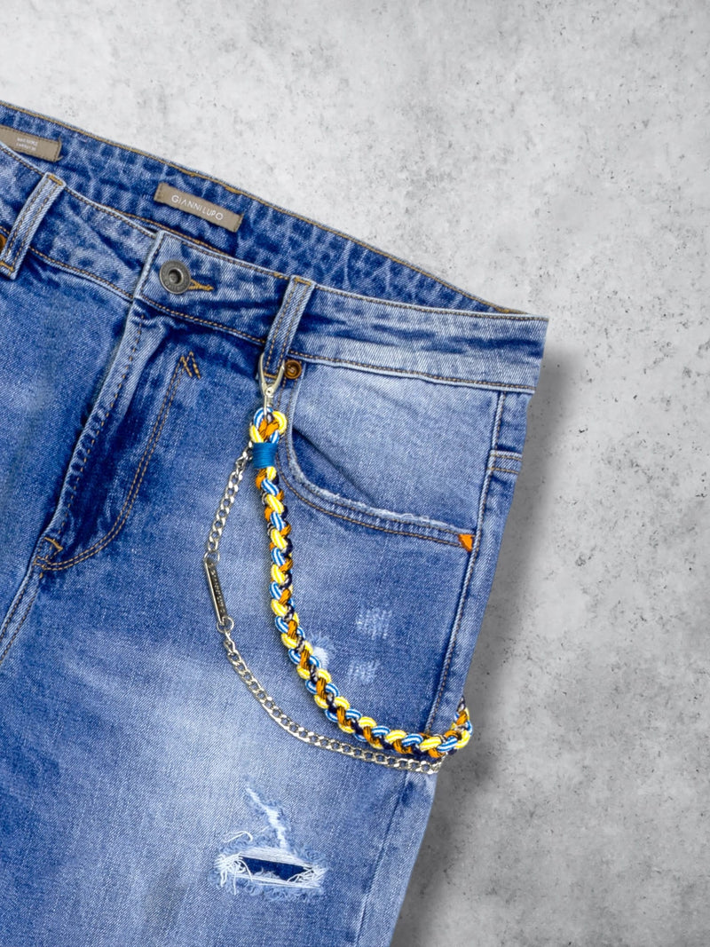 JEANS CON ROTTURE ELASTICIZZATO