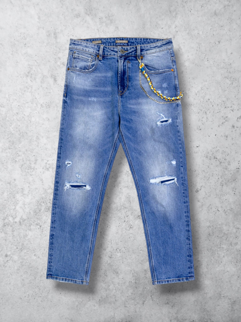 JEANS CON ROTTURE ELASTICIZZATO