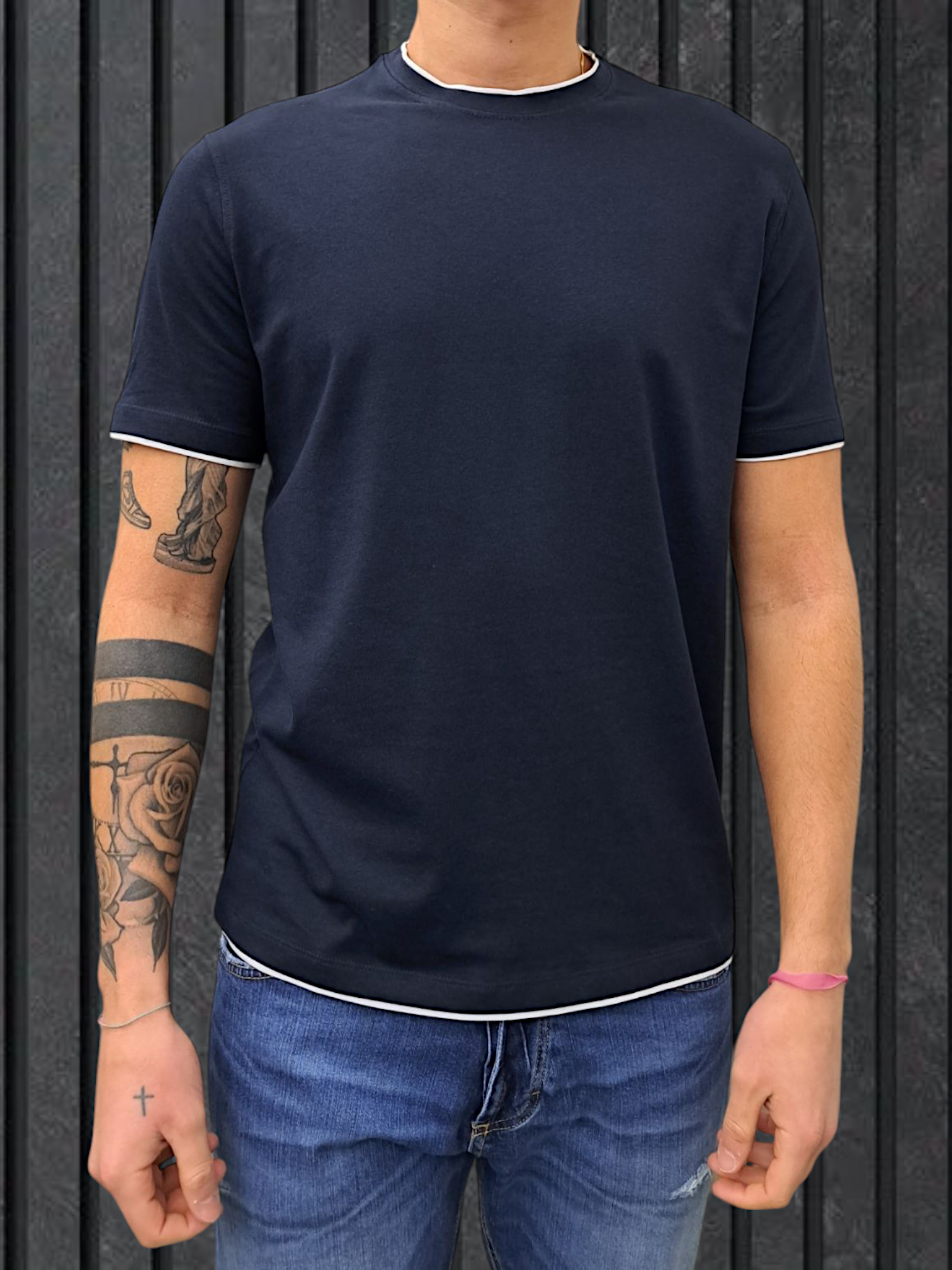 T-SHIRT CONTRASTO BLU